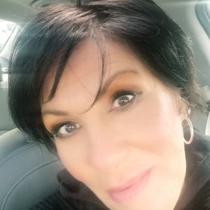 Meet your Posher, Frances